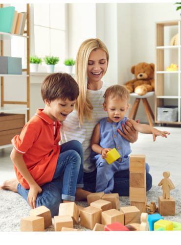 Se ofrece orientación a los padres sobre como manejar situaciones académicas, emocionales o de conducta en sus hijos